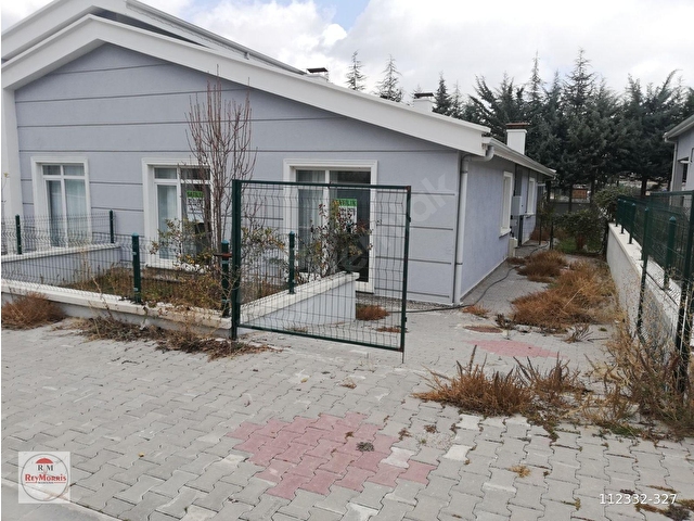 Lalahan Villalar Bölgesinde Vizyon Park Villalarında Yapılı Masrafsız Bahçeli  3+1 Satılık Villa - Görsel 4
