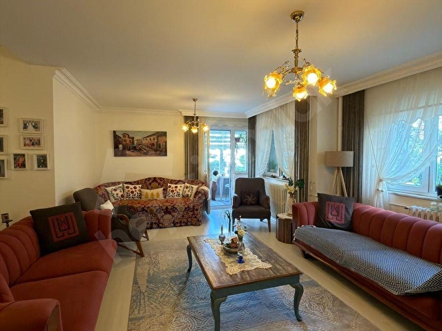 E5e YAKIN HAVUZLU SİTEDE GENİŞ BAKIMLI 2+1 DAİRE - Görsel 7