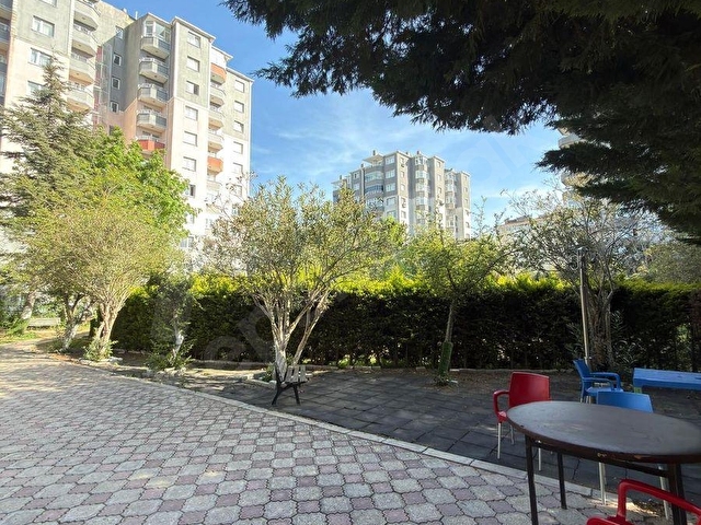 E5e YAKIN HAVUZLU SİTEDE GENİŞ BAKIMLI 2+1 DAİRE - Görsel 27