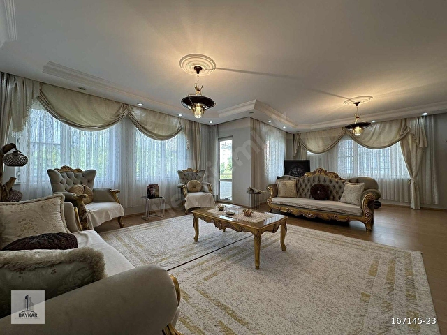BAYKARDAN KORU PARK KARŞISI 4+1 İÇİ BAKIMLI SATILIK DAİRE