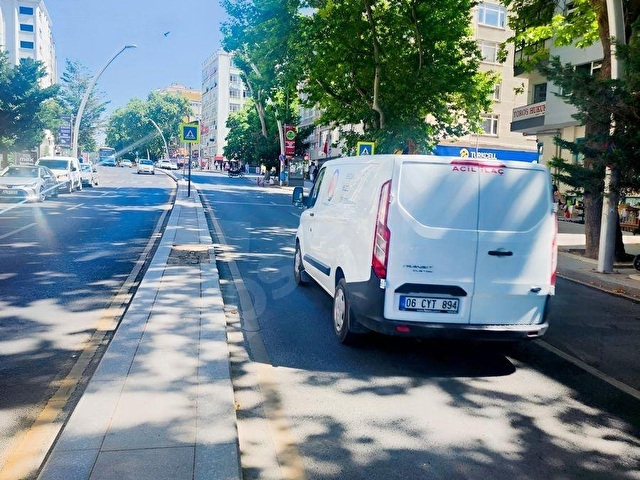GMK BULVARI 1.KAT ÖN CEPHE GENİŞ TERAS KULLANIMLI SATILIK OFİS - Görsel 30