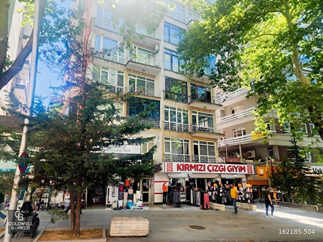 GMK BULVARI 1.KAT ÖN CEPHE GENİŞ TERAS KULLANIMLI SATILIK OFİS - Görsel 28