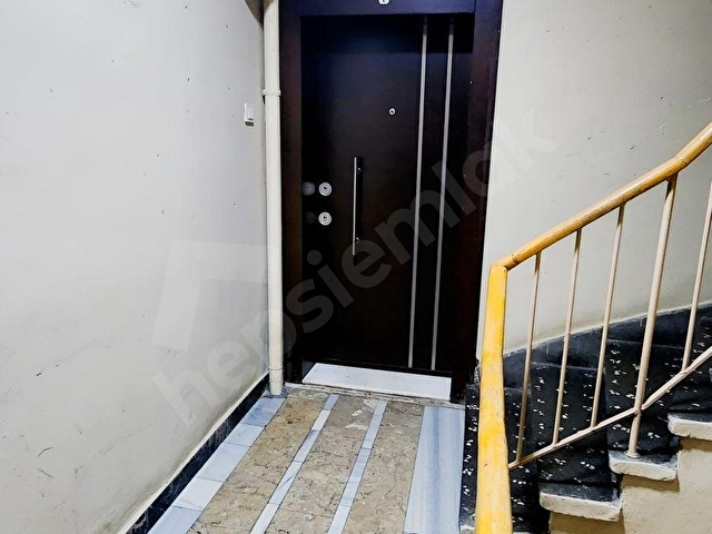 GMK BULVARI 1.KAT ÖN CEPHE GENİŞ TERAS KULLANIMLI SATILIK OFİS - Görsel 24