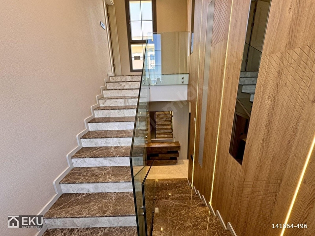 KUŞADASINDA HERYERE YAKIN TAM MÜSTAKİL SATILIK 4+1 VİLLA - Görsel 15