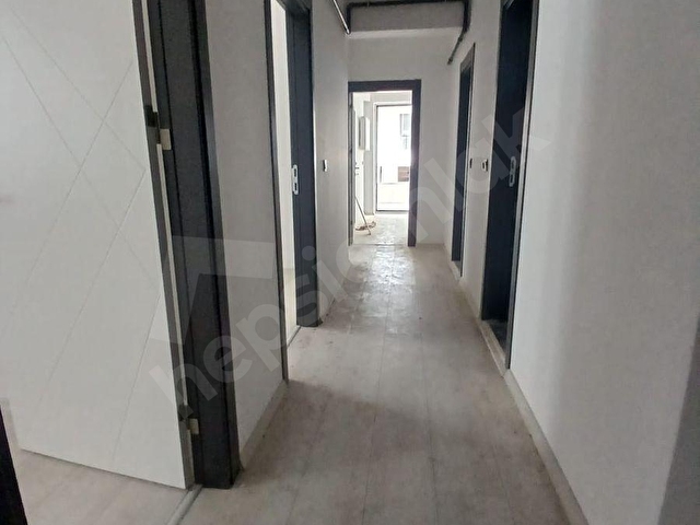 OSMANCIKTA CUMHURİYETTE KAVASOĞLU AVM,NİN YANINDA SIFIR LUX 1.KAT KONUMUNDA 2+1 - Görsel 13