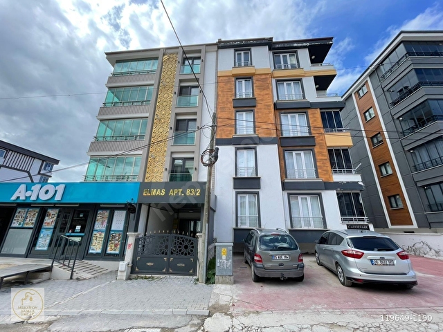 DAMLA EMLAKTAN YENİMAHALLEDE 2+1 90 M2 SATILIK ARAKAT DAİRE !