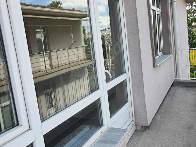 SAHİBİNDEN Ankaranın Göbeği Emniyet Mah. Polatlı Caddesinde Satılık Daire 2+1 3.Kat Kiracısız - Görsel 2