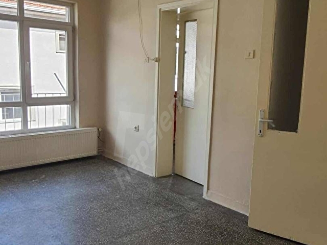 SAHİBİNDEN Ankaranın Göbeği Emniyet Mah. Polatlı Caddesinde Satılık Daire 2+1 3.Kat Kiracısız - Görsel 14