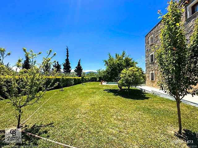 Kuşadası Yaylaköy’de Full Deniz Manzaralı, Zeytinlik İçerisinde Satılık Özel Malikane - Görsel 11