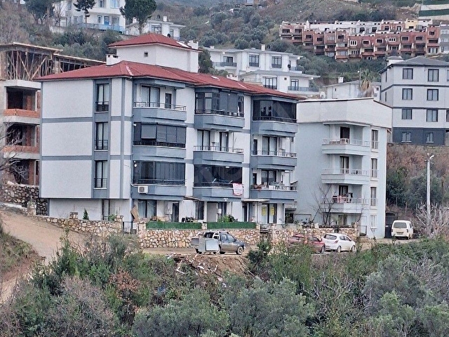 satılık büyük 1+1 kapalı balkonlu kombili emsalsiz 4 yıllık kat mülkiyetli kapanmaz manzaralı deniz - Görsel 18