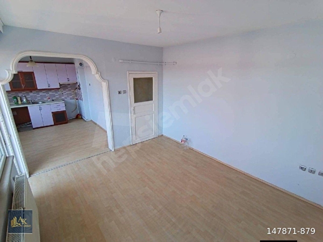 SAMSUN İLKADIM YENİDOĞAN MAHALLESİNDE ARSA TAPULU DIŞ CEPHELİ 1+1 SATILIK DAİRE - Görsel 6