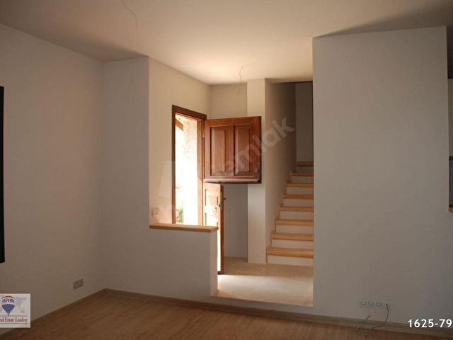 Bodrum Cokertme Koyunda 1500 M2 Icinde Satilik 5 Adet Villa 1625 7961 Hurriyet Emlak