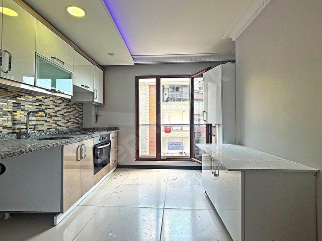 METROBÜSE 1 ADIM! KÖŞEBAŞI FERAH 2+1 SATILIK FIRSAT DAİRE
