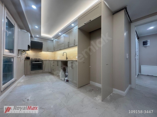 ROYALMAXDAN ANA CADDE YAKINI GİRİŞ KAT 2+1 120 M² LÜKS DAİRE - Görsel 4
