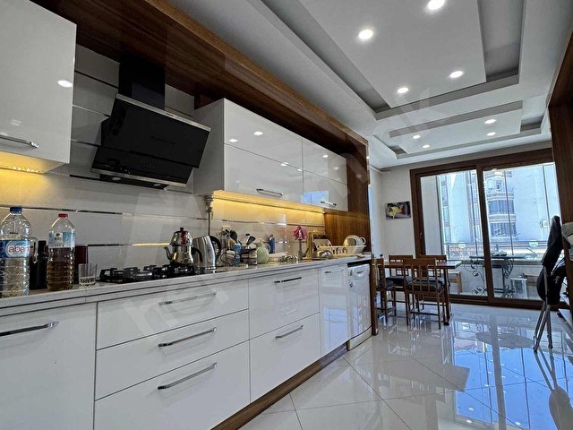 TURYAP TİRE TAN KAFELER CADDESİNDE SATILIK ULTRA LÜKS 4+1 - Görsel 24