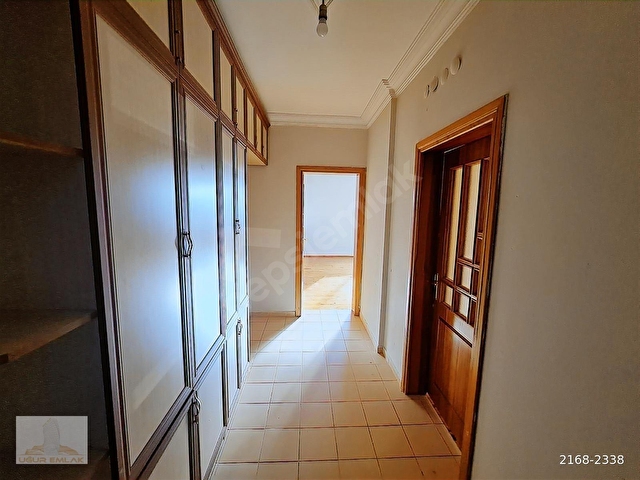 Uğur Emlaktan Selçuk Tıp Fakültesi Karşısında 3+1 Kiralık Daire - Görsel 4