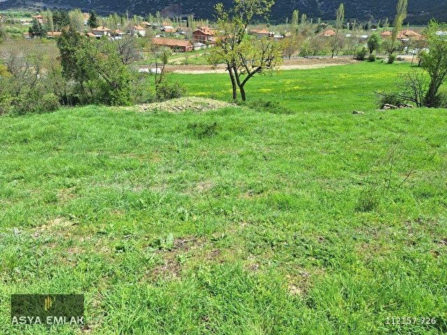 BURDUR AĞLASUN KİBRİT KÖYÜNDE SATILIK KERPİÇ EV VE TARLA - Görsel 2