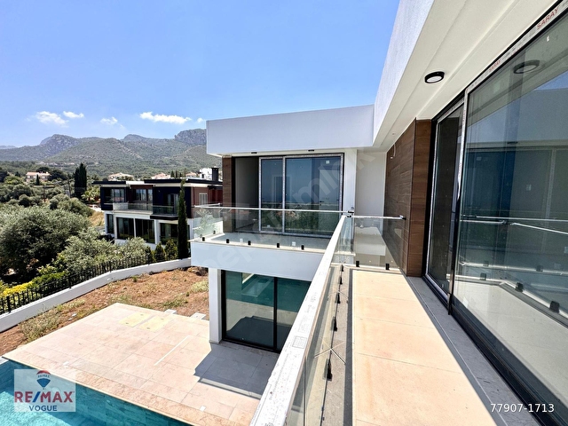 GIRNE OZANKÖYDE DENIZ & DAĞ MANZARALI, TÜRK KOÇANLI LÜKS VILLA - Görsel 12