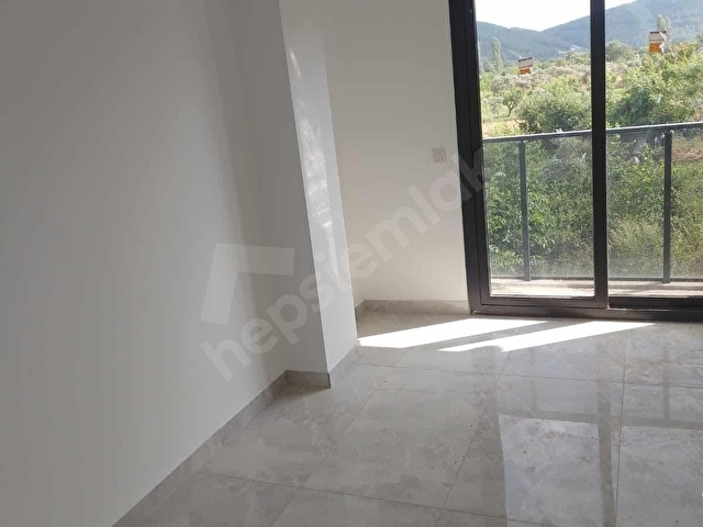 Ula Merkezde Lüx Sıfır Yerden Isıtmalı Kiralık Daire - Görsel 2