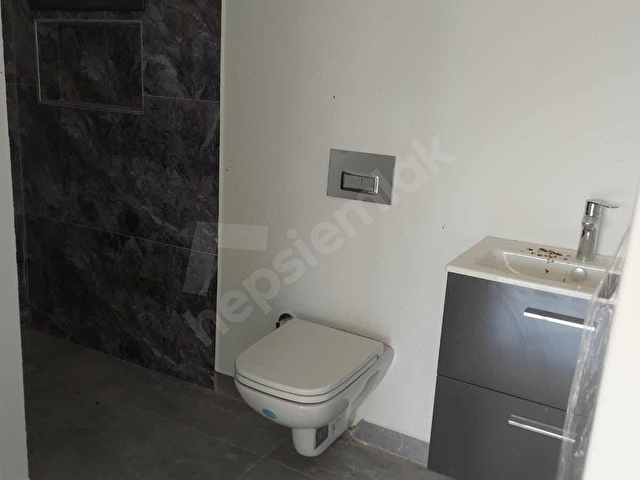 Ula Merkezde Lüx Sıfır Yerden Isıtmalı Kiralık Daire - Görsel 5