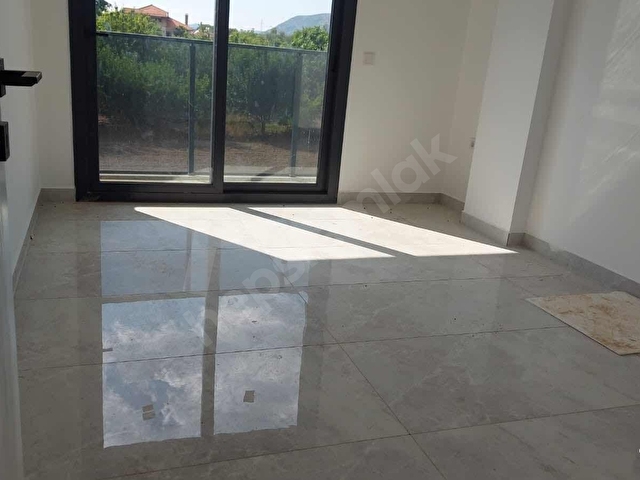 Ula Merkezde Lüx Sıfır Yerden Isıtmalı Kiralık Daire - Görsel 6