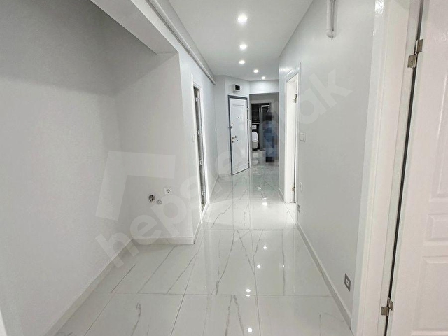 BAHÇELERÜSTÜ DÜZLÜKTE ARA KATTA ÖN CEPHE FULL YAPILI 3+1 SATILIK - Görsel 11