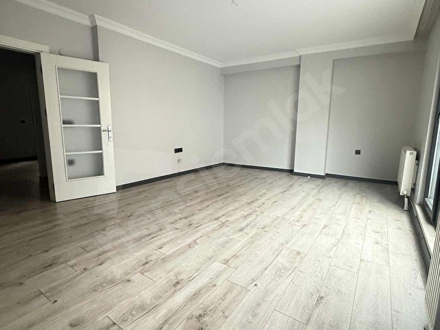 BULGURLU METROYA YÜRÜME MESAFESİNDE 3+1 120 M2 ARAKAT DAIRE - Görsel 4
