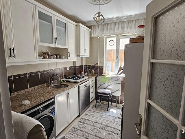 KÜÇÜKÇEKMECE GÜLTEPE MAHALLESİNDE 2+1 SATILIK DAİRE - Görsel 14