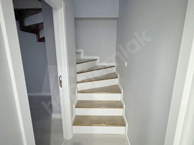 MALTEPE,CEVİZLİDE,4+2,180 M2,AZ KATLIDA DUBLEX DAİRE - Görsel 13