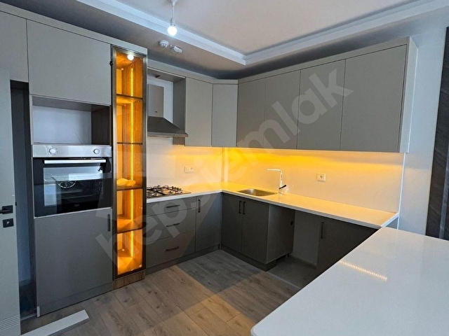 ERDEMLİ MERKEZ MAH.DE HAVUZLU SOSYAL DONATILI 3+1 SATILIK DAİRE - Görsel 10