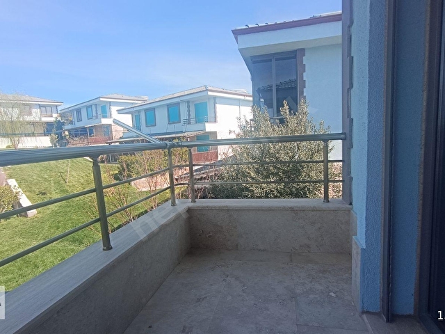 GÖMEÇ KARAAĞAÇTA HAVUZLU SİTEDE FULL EŞYALI KİRALIK 4+1 VİLLA - Görsel 26