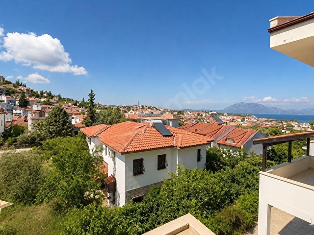 Datça Merkezde Kiralık 2+1 65 m2 Deniz Manzaralı Daire