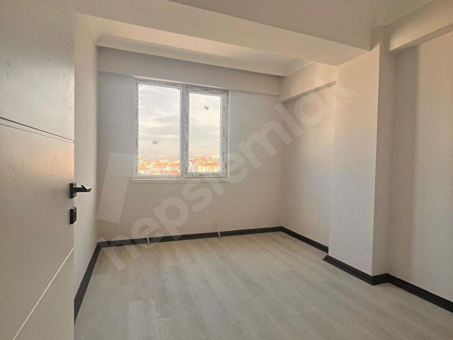 BEŞİKKAYA CADDE ÜSTÜ FULL YAPILI SATILIKI 3/1 İSKANLI DAİRE - Görsel 15