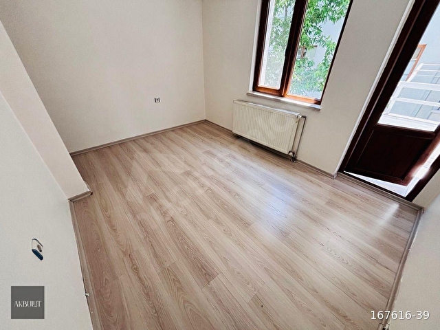 AKBULUT`DAN AYVALI / FARABİ LİSESİ KARŞISI 1.KAT  GENİŞ BOYALI 3 + 1 MASRAFSIZ DAİRE. - Görsel 16