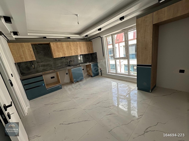 ESTORIADAN KUMLUBEL ESENLİ YANI E. BANYOLU DUBLEKS 2+1 DAİRE