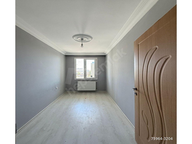 MERKEZİ KONUMUNDA SATILIK İSKANLI ASANSÖRLÜ YATIRIMLIK 2+1 DAİRE - Görsel 11