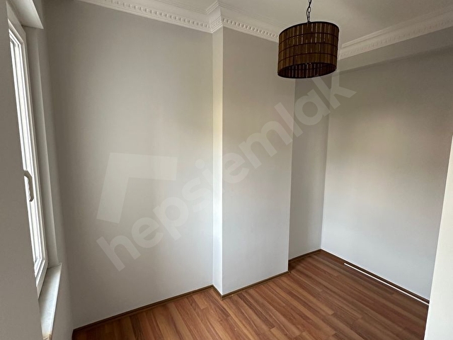 Kadıpaşa’da Geniş 3+1 Ayrı Mutfak 150m2 Daire - Görsel 17
