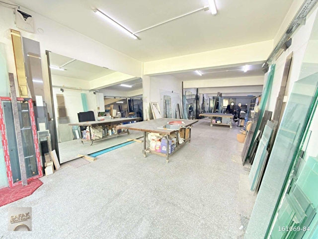 ŞAFAK İNŞAAT EMLAKTAN CADDE ÜZERİ DÜZ GİRİŞ 200 M2 DÜKKAN - Görsel 4
