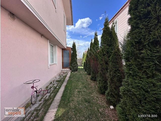 DADAŞKENTTE SİTE İÇERİSİNDE 4+1 SATILIK MASRAFSIZ YAPILI VİLLA - Görsel 16