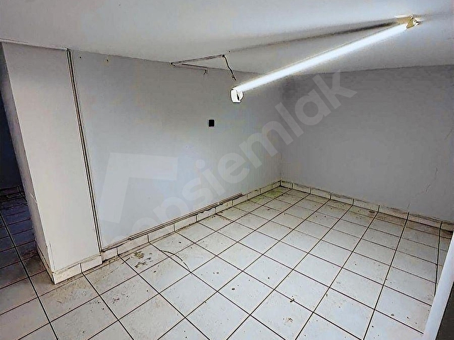 ATEŞEHİR BARBAROS DA KİRALIK 190M2 DUKKAN 85000TL - Görsel 18