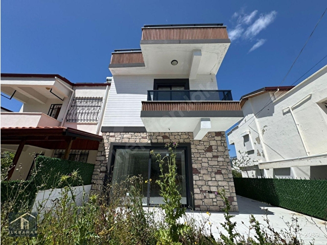 ALTINOLUK İLKBAHAR DAN DENİZE ÇOK YAKIN 4+1 TERASLI BAHÇELİ VİLLA - Görsel 6