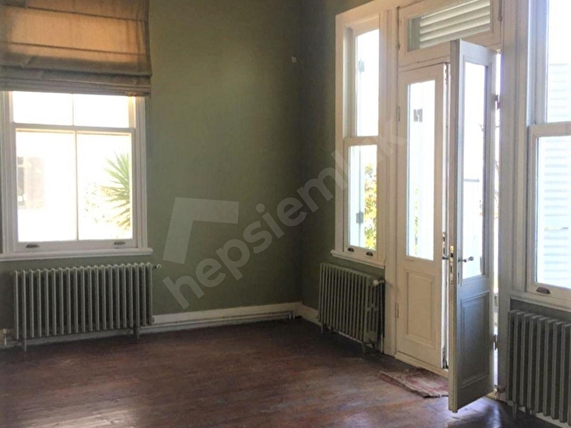 Beykoz Paşabahçede Kiralık Bahçeli Rıhtımlı Tarihi Yalı - Görsel 15