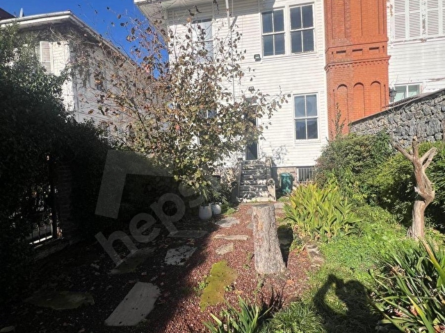 Beykoz Paşabahçede Kiralık Bahçeli Rıhtımlı Tarihi Yalı - Görsel 29