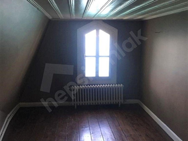 Beykoz Paşabahçede Kiralık Bahçeli Rıhtımlı Tarihi Yalı - Görsel 19