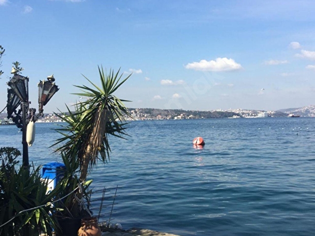 Beykoz Paşabahçede Kiralık Bahçeli Rıhtımlı Tarihi Yalı - Görsel 2