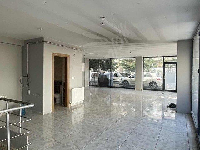 Arapçeşmede - 279m² DEPOLU, OTOPARKLI, ARAÇ GİRİŞLİ DÜKKAN - Görsel 7