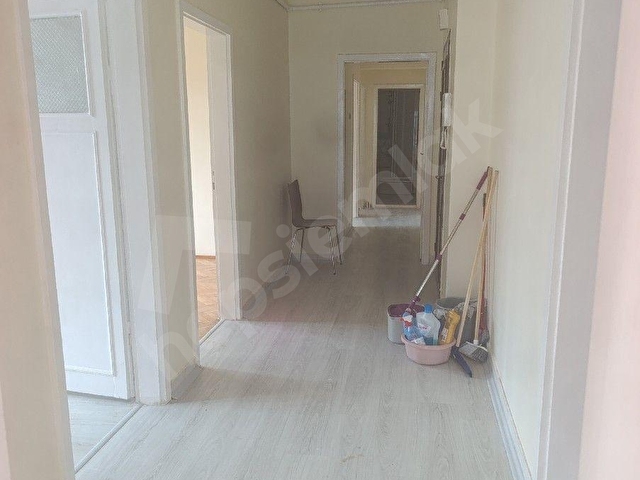 LİBYA CADDESİ ÜZERİNDE 3+1 GENİŞ FERAH DAİRE ASANSÖRLÜ - Görsel 6