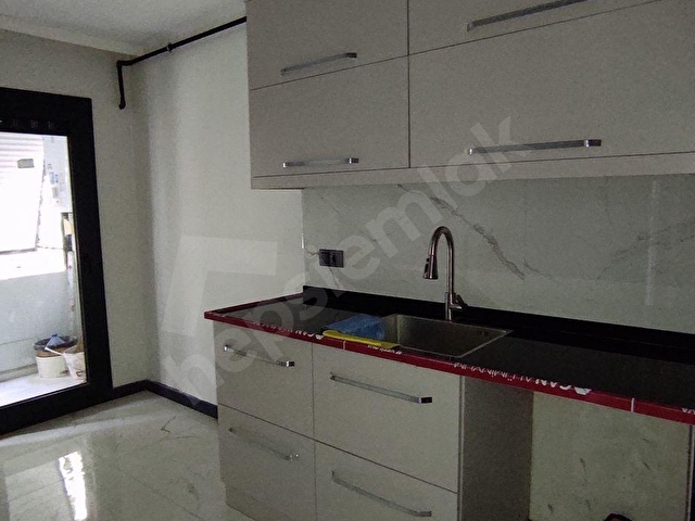 Antre Emlaktan Satılık Bahçelievlerde Hastane Yanı Cadde Üstü Sıfırlanmış 2+1 Doğalgazlı Daire