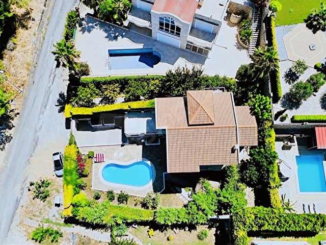 KUŞADASI SOĞUCAKTA 6+2 MÜSTAKİL VİLLA.