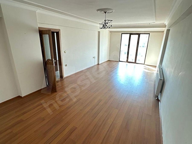 Çorlu Muhittin Mh. Site İçi Ara Kat 3+1 Satılık Daire - Görsel 3